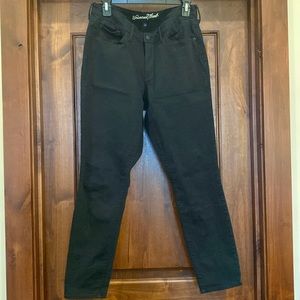 Universal Thread (Target) NWOT black slim leg jeans, 12